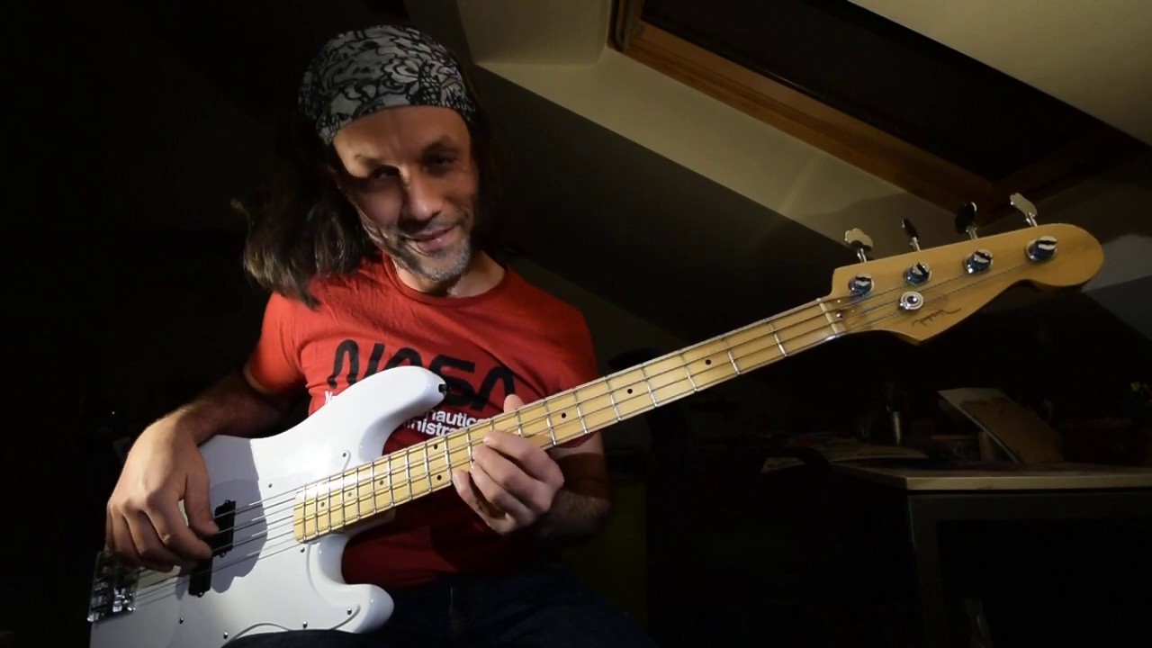Arpeggia na baskytaře 3 - celý rozsah hmatníku
