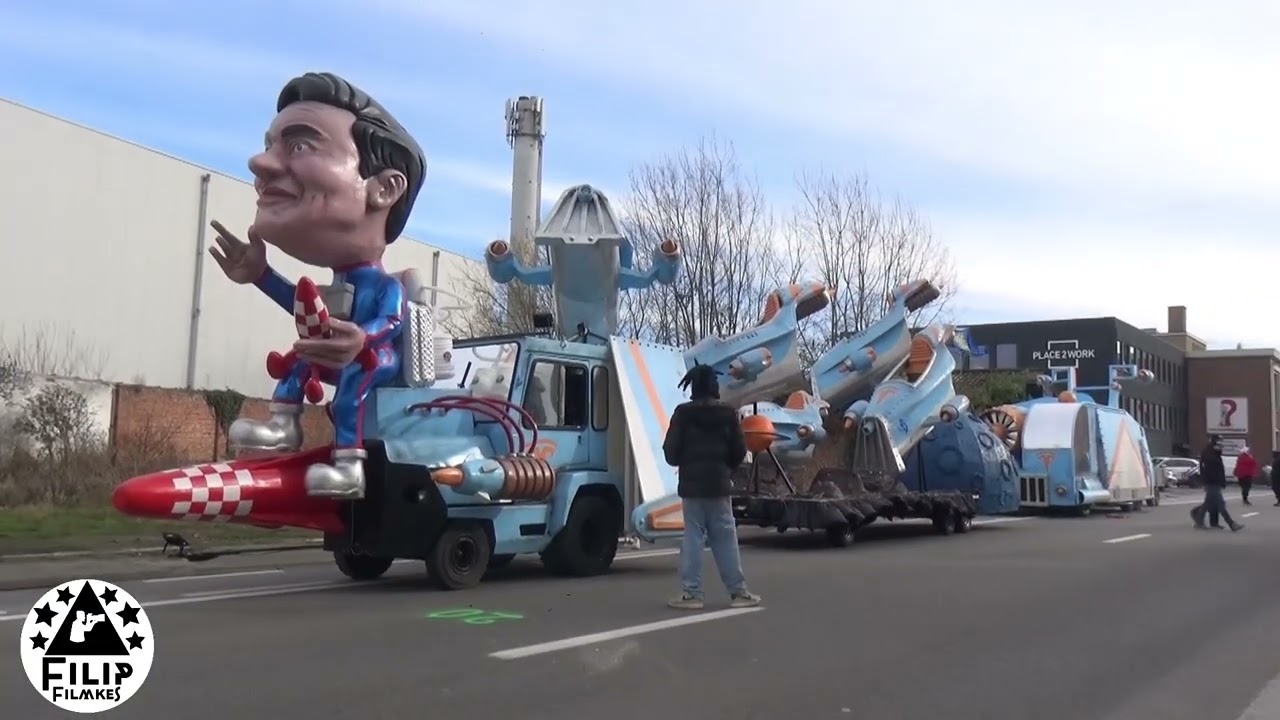 de voorbereiding van de carnavalstoet van Baasrode  op 15 feb 2026