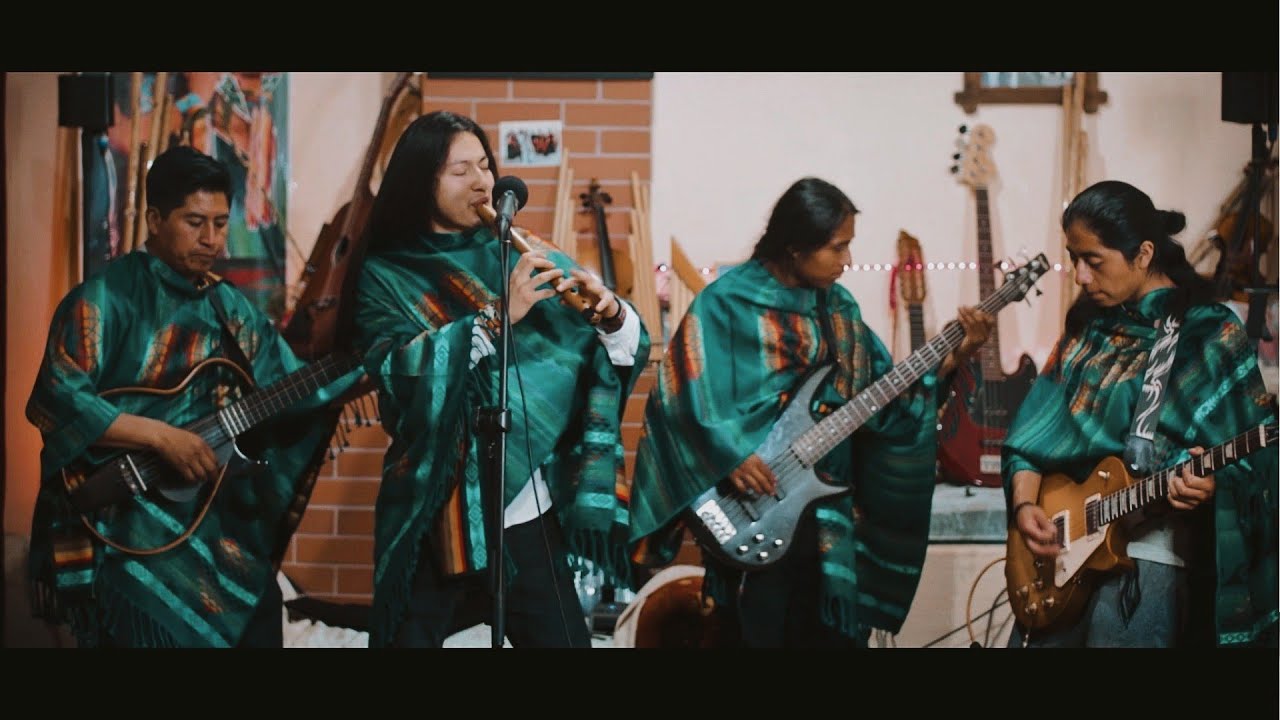 CHICLOSA Mujercita✨❤️| KARUMANDA (Official Live Session) 2023 🔥 4K Tema Inédito 🎼✅