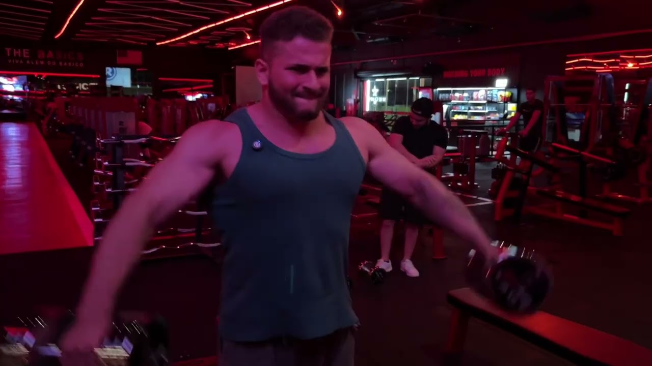 TREINO DE OMBRO PESADO NA RED IRON 🔥