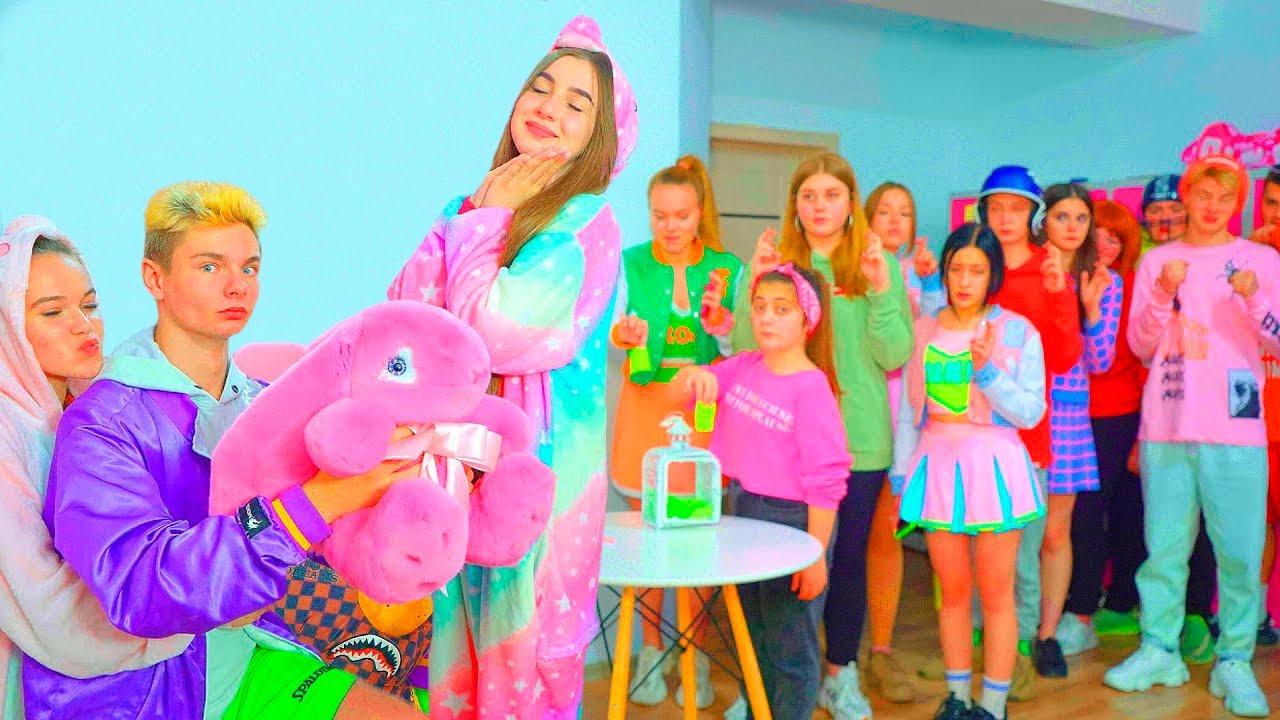 ДИЈАНА VS СМАЈЛ 🎓 + Дупли састанак и избор НП 👯‍♀️ СРЕДЊОШКОЛЦИ БИРАЈУ ПРЕДСЕДНИКА ШКОЛЕ! 🏫