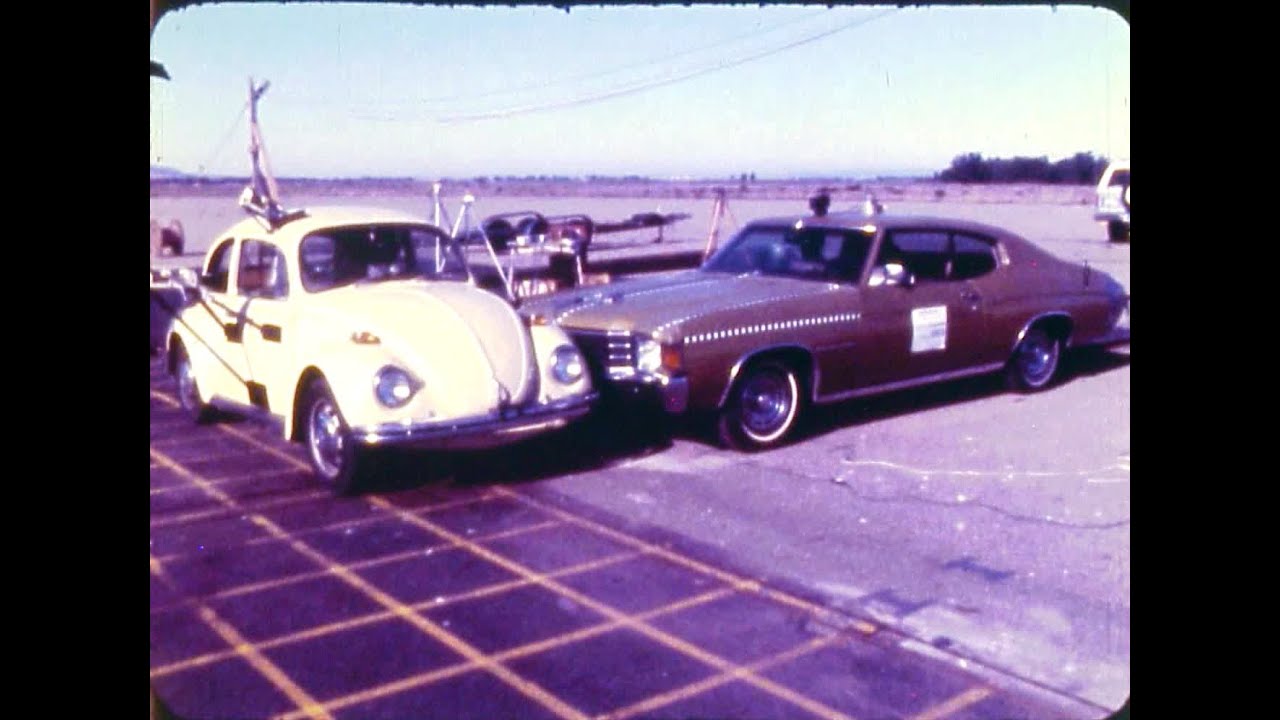 1971 VW Beetle vs 1972 Chevy Malibu Classic | Car-To-Car Crash Test by NHTSA | CrashNet1