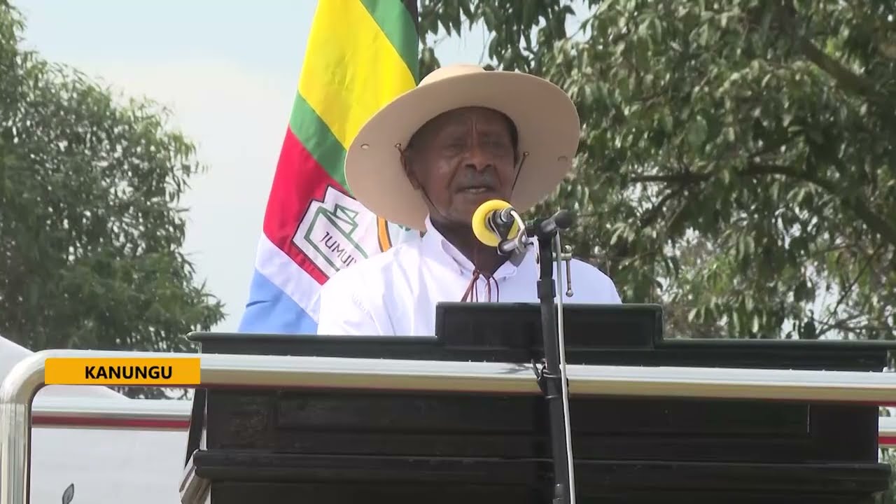 MUSEVENI DONATES 500M SHILLINGS TO KANUNGU NRM SUPPORTERS