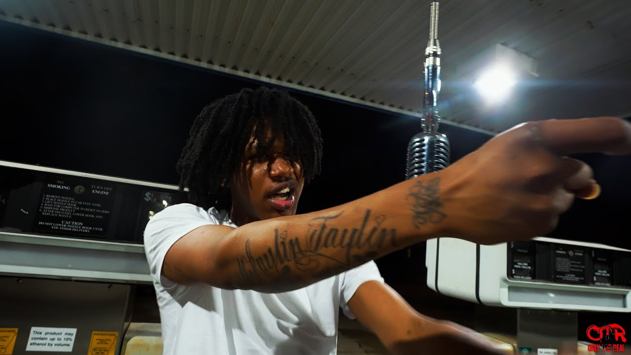 Mann Savage - STRAIGHT 2 IT (MIC PREFORMANCE) SHOT BY M5VISION