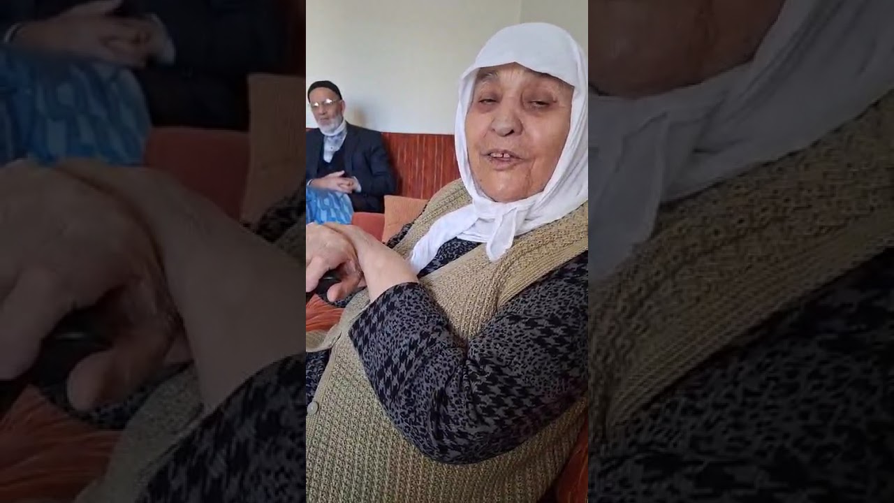 Habibe teyzem kardeşlerini, babasını ve dedesi Tayır hocayı anlatıyor.