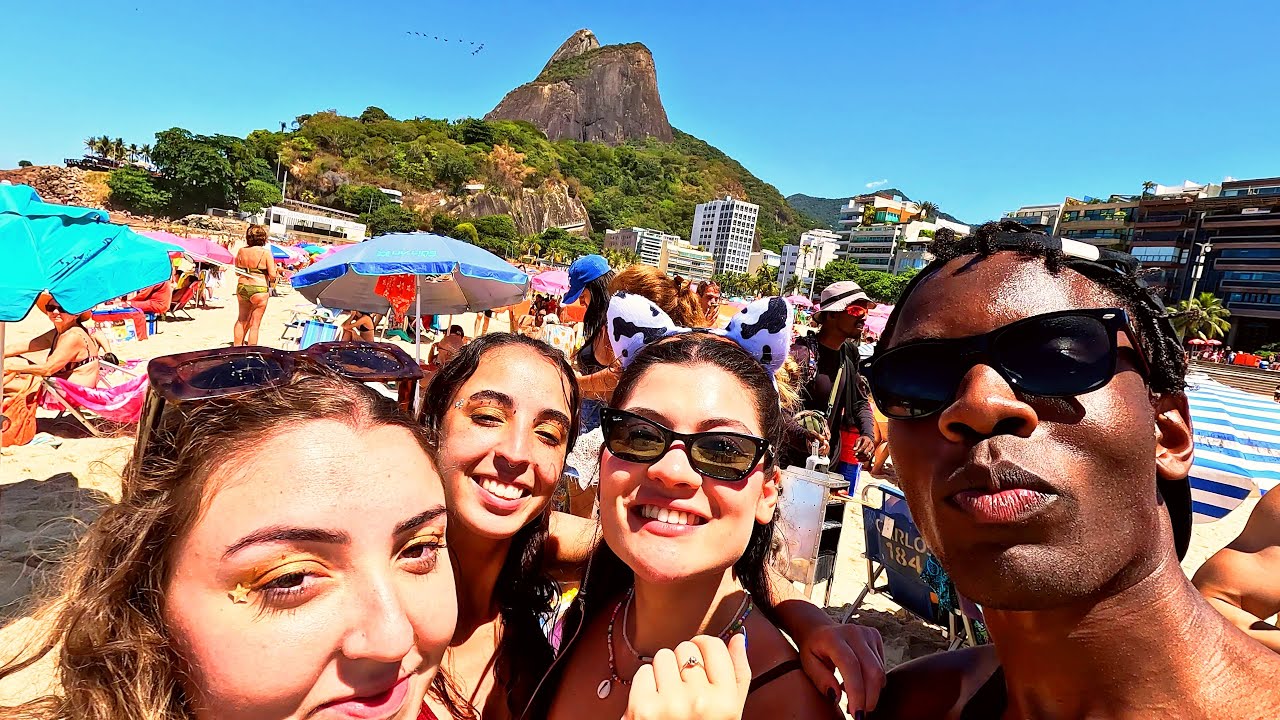 Early Morning Carnival Craziness in Brazil 🇧🇷 (Rio de Janeiro 2025)