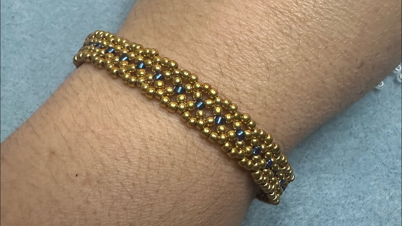 Pulsera fácil de hacer en dorado y azul #love #parati #handmade #diy #tutorial #blue #pulseras #yt 