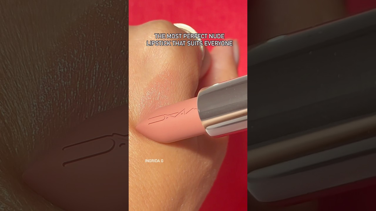 The most perfect shade MAC macximal satin lipstick #lipstick #maccosmetics #lipsticktutorial #lips