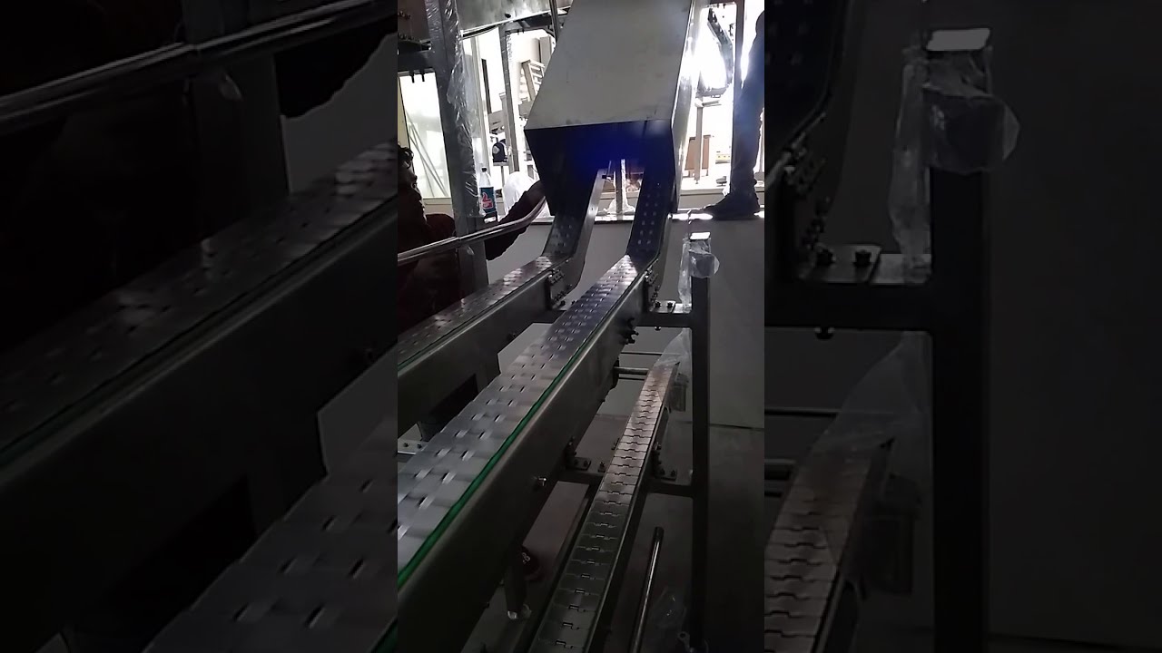 Decline Flat Top Chain Conveyor Crate Conveyor for milk crates