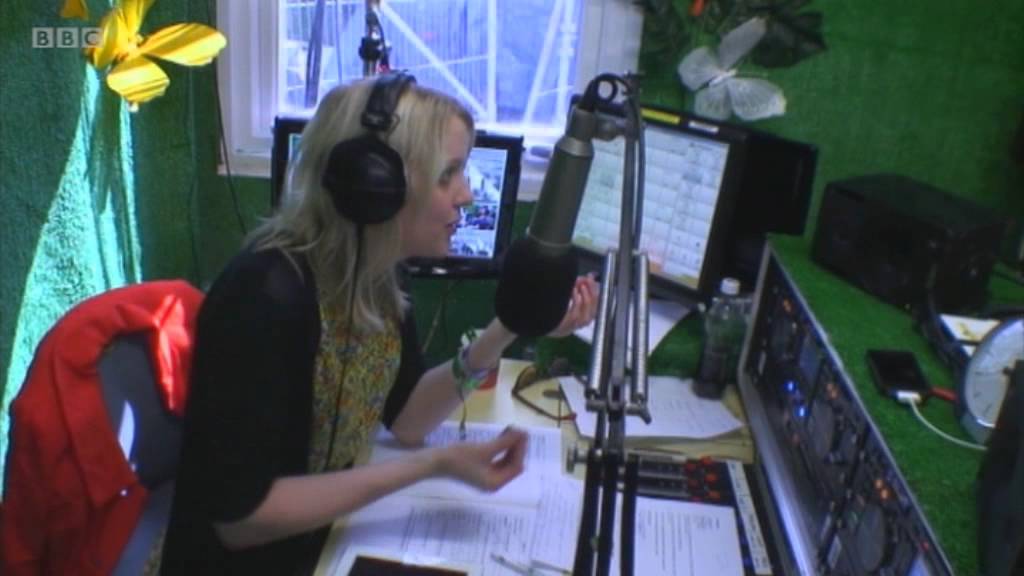 Pentangle meet Lauren Laverne on BBC 6 Music at Glastonbury 2011
