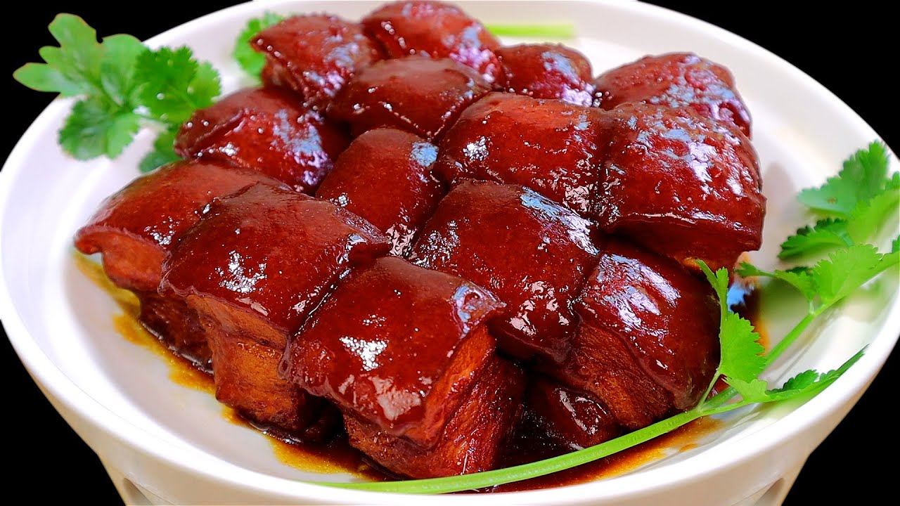 年夜饭桌上的佼佼者【虎皮红烧肉】，入口即化不油腻，预祝朋友们虎年大吉！