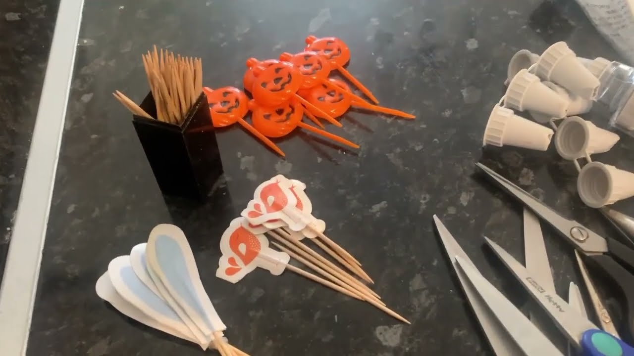 4 Kitchen Reviewing Declutterring Organization