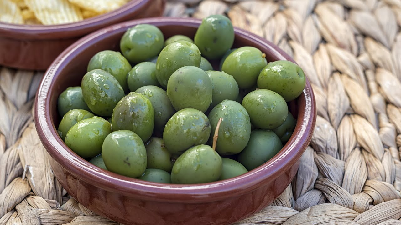 C&oacute;mo hacer aceitunas en salmuera en casa