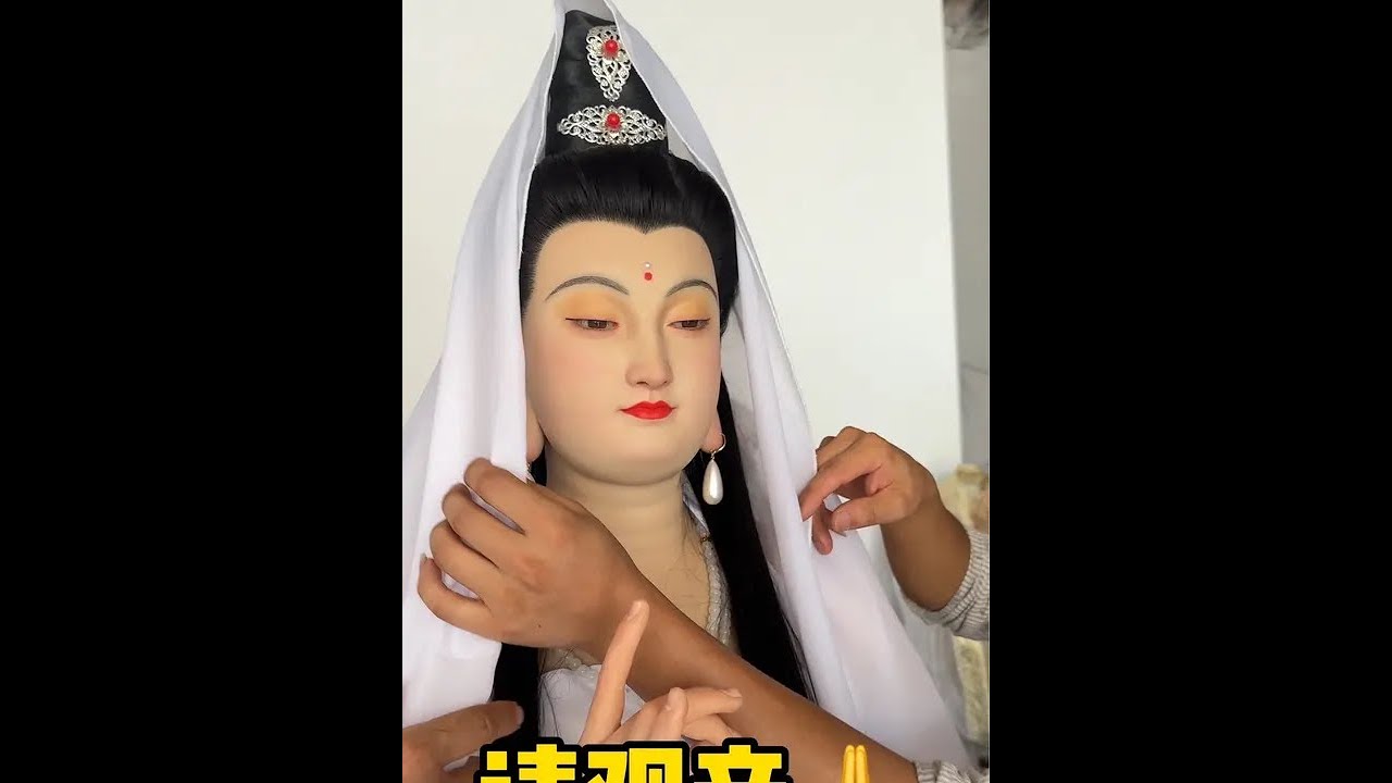 Those who see will be lucky. Please the wax figure of Guan Yin Bodhisattva. #Guan Yin #temple #