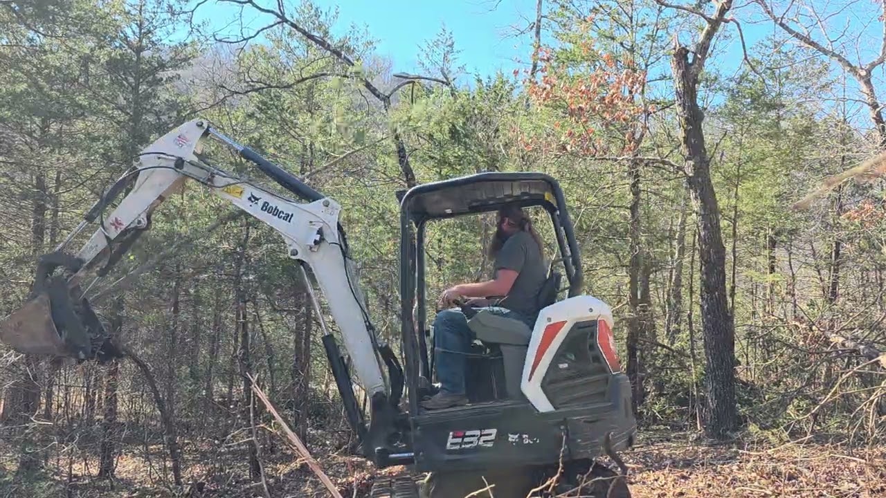 Clearing land in Holiday Island AR