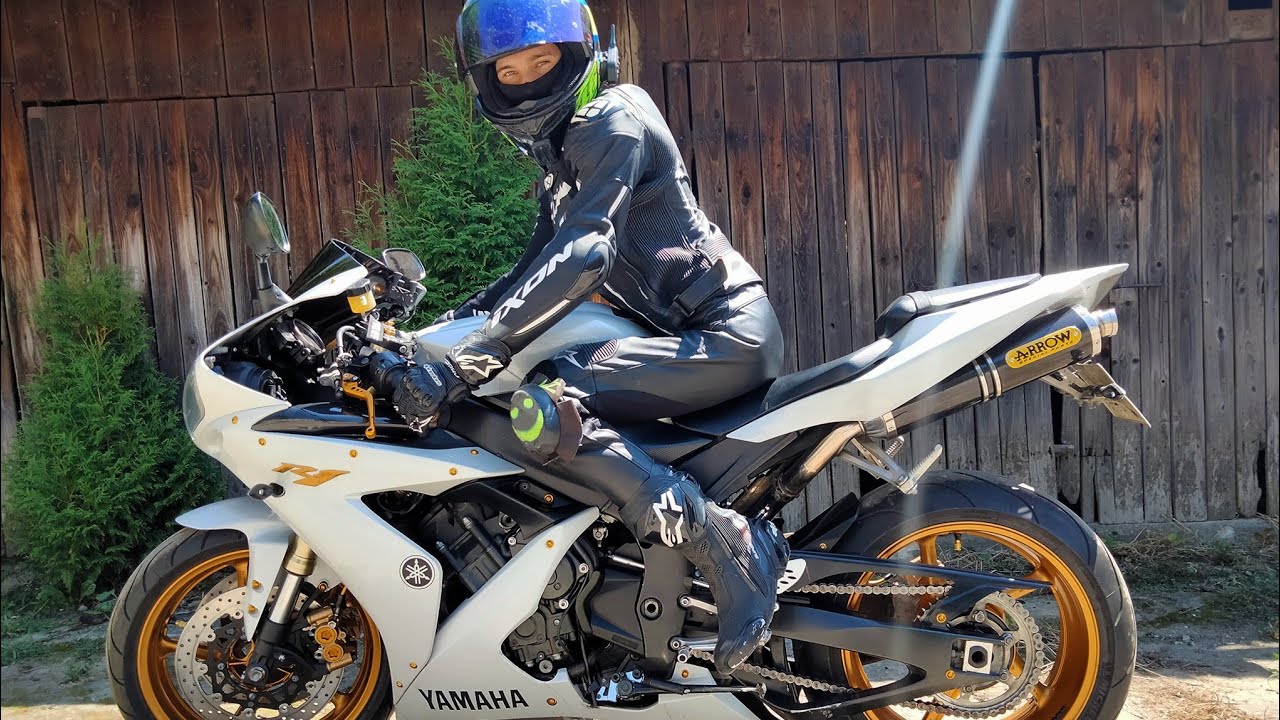 Yamaha R1 RN12 arrow + decat exhaust sound•easy ride