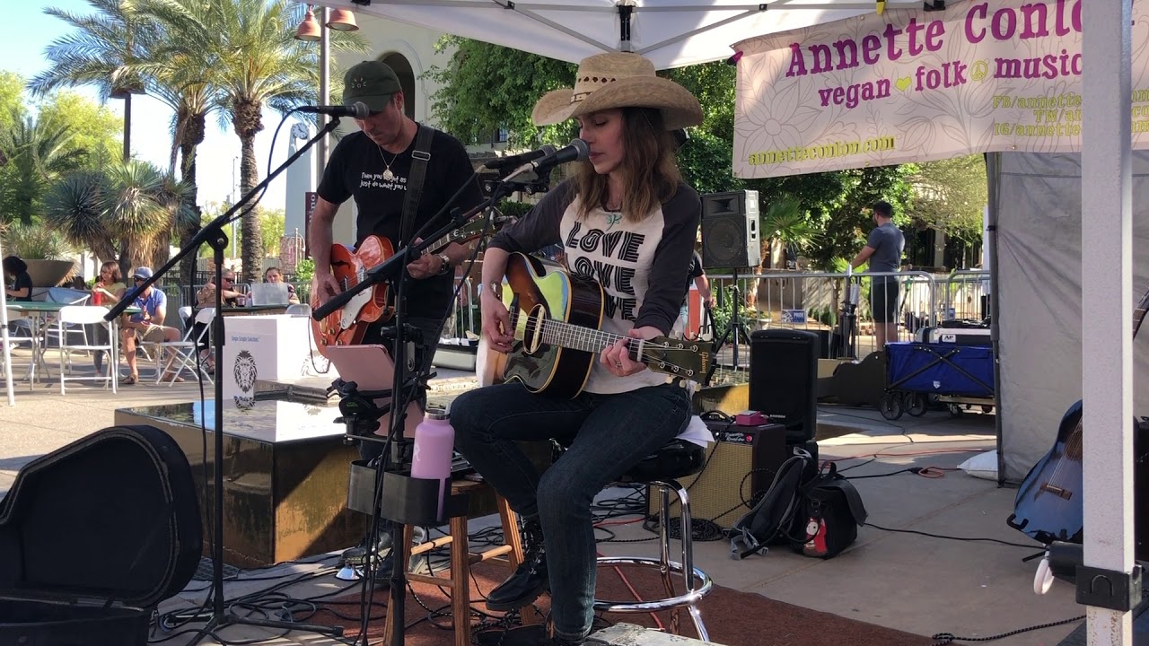 Annette Conlon - The Cure - Lovesong - VegOut! Scottsdale