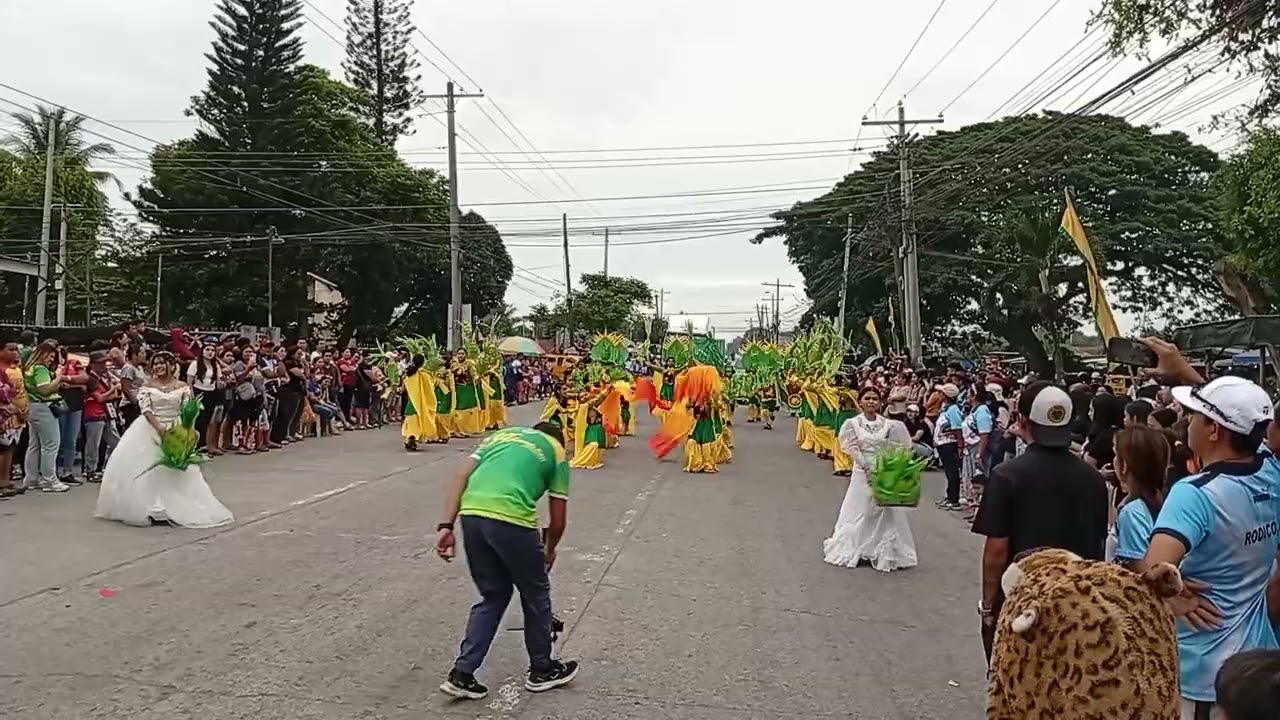 Pinyahan festival cluster 5 streetdancers #streetdancecompetition #streetperformer #pinyahanfestival