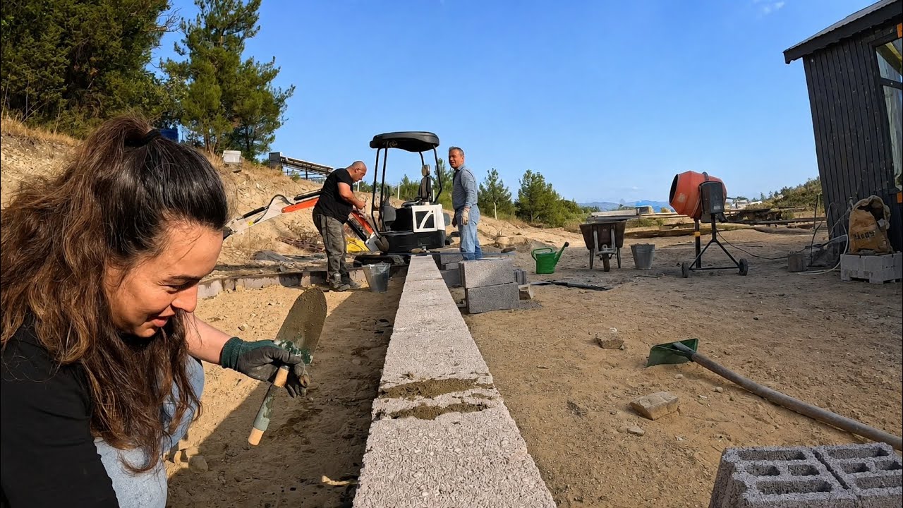 Dağ Evimiz İçin Briket Temel Duvarı Örüyoruz