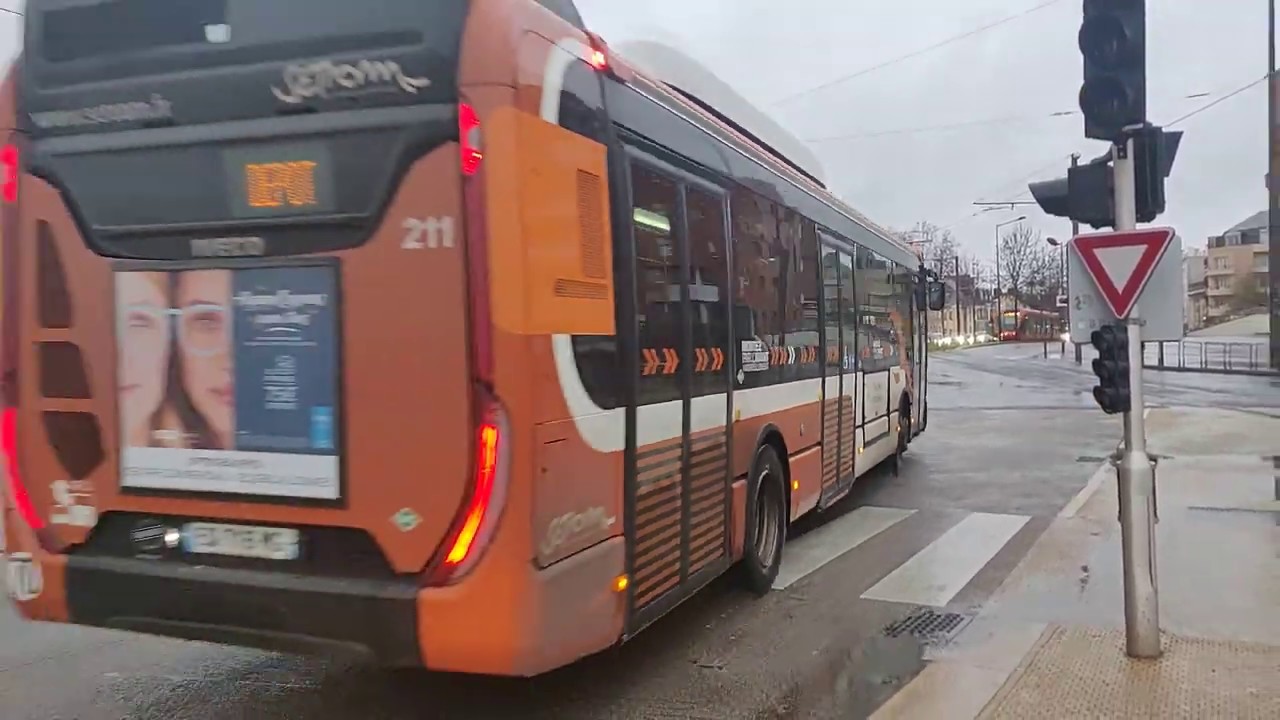 IVECO UrbanWay 12 CNG ZF #211 | Ligne 21 | Réseau SETRAM du Mans