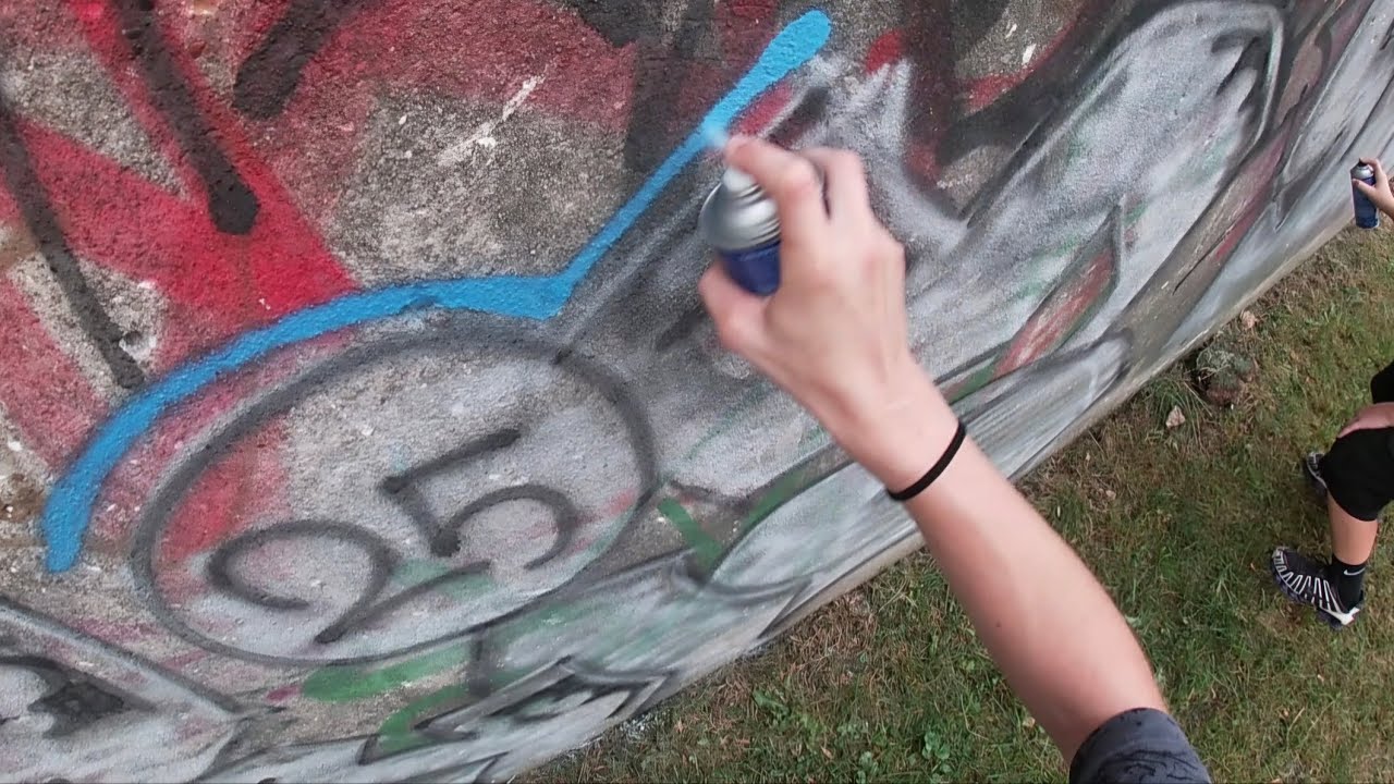 Chrome bombing and tagging - BRIZE