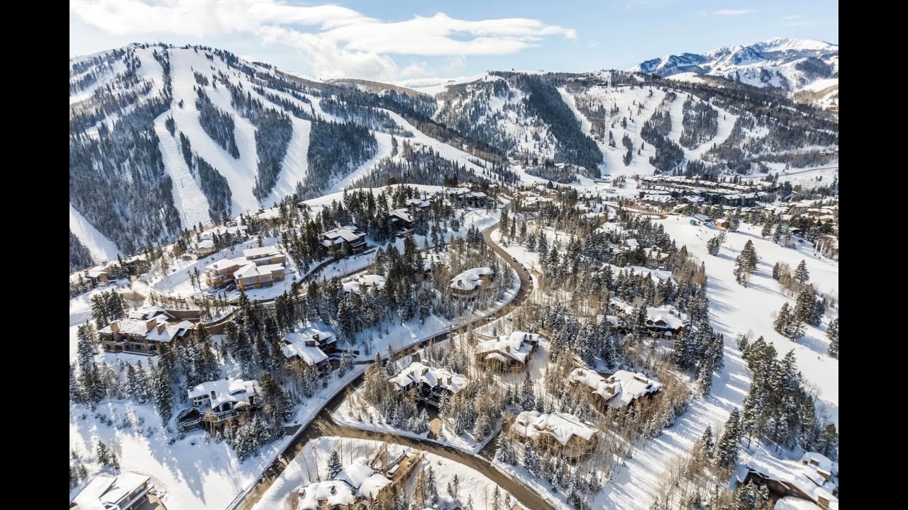 European Alpine-Chic Chalet with Ski Access in Deer Valley | Summit Sotheby's International Realty
