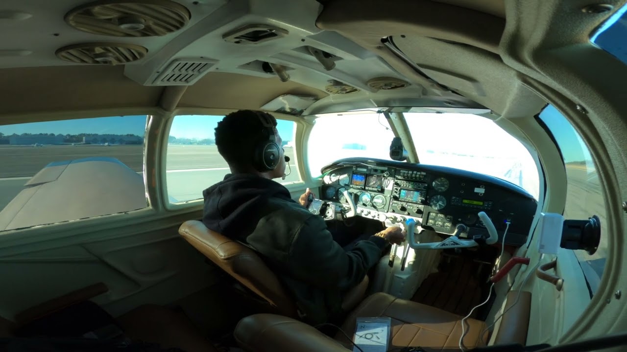Traffic Pattern Mooney M20C