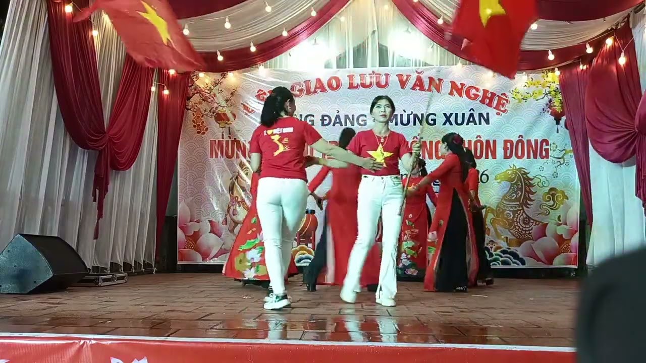 Đảng đã cho ta một mùa xuân tốp nữ CLB thể hiện 