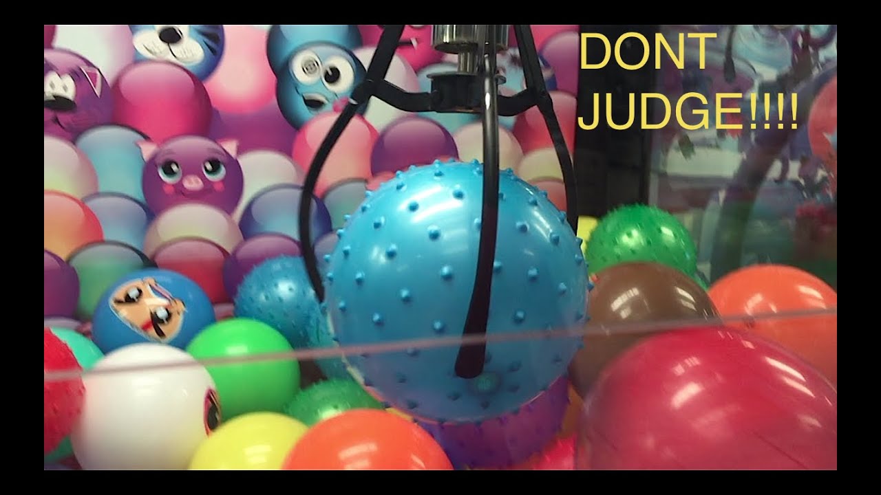 I LIKE GRABBING BALLS! Claw Wins!! :/