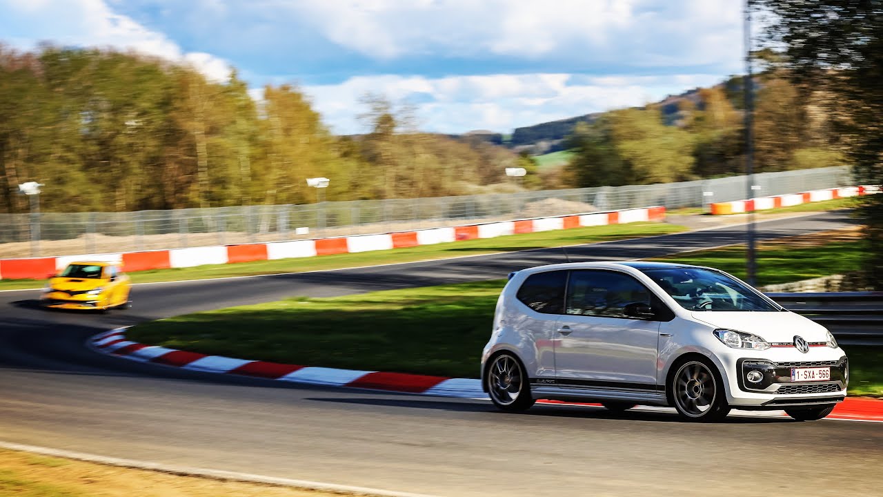 Up! GTI on the Nurburgring overtaking everyone in drying conditions| 9:01 BTG