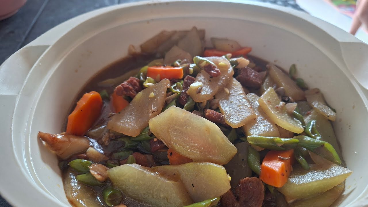 TANGHALIAN NA