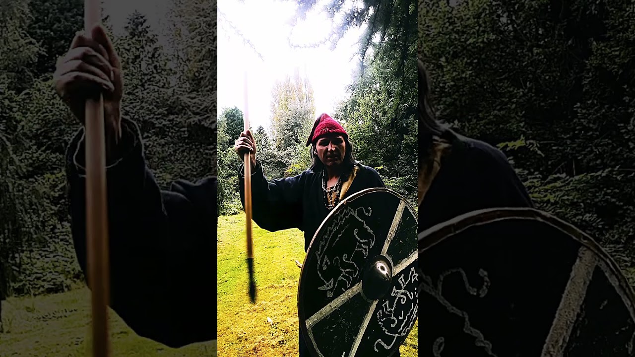 Viking spears and javelin shafts! Can they be too thin for battle? Vikings of Youtube