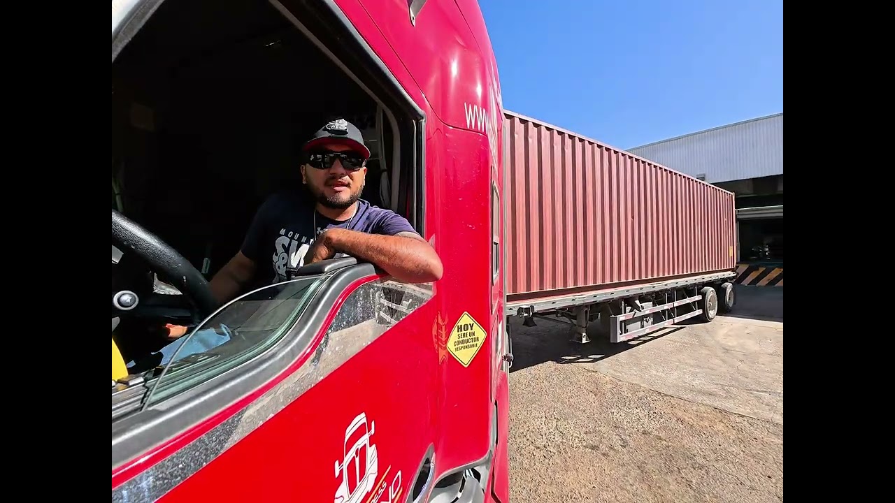Desarmamos y nos metemos a la bodega de este cliente! El espacio está pequeño! En Aguascalientes 💯🚛