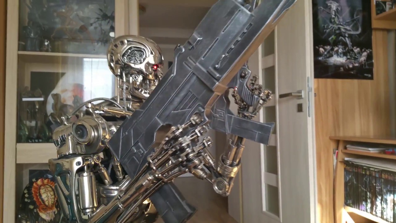T-800 Endoskeleton Half Scale Bust HCG