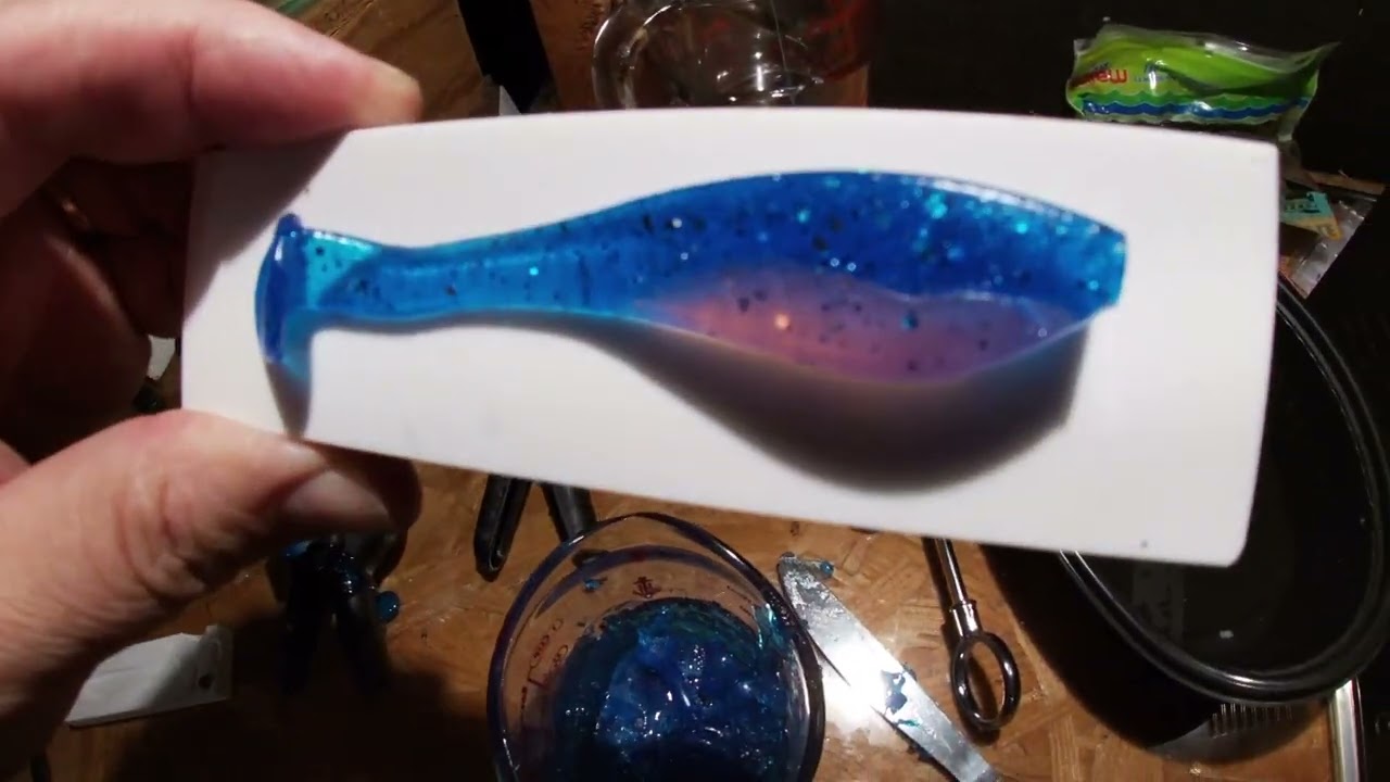 Laminating two colors in Fusion X Fishing molds
