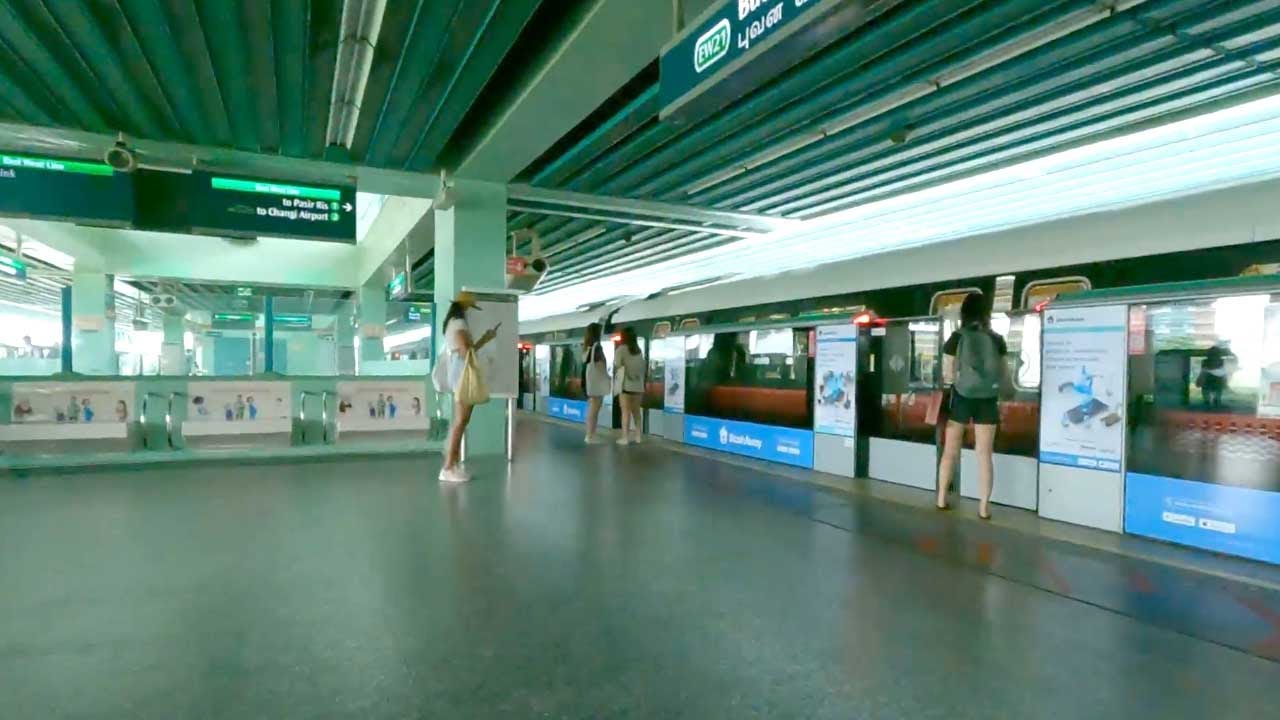 Singapore MRT ride from Buona Vista to City Hall train station