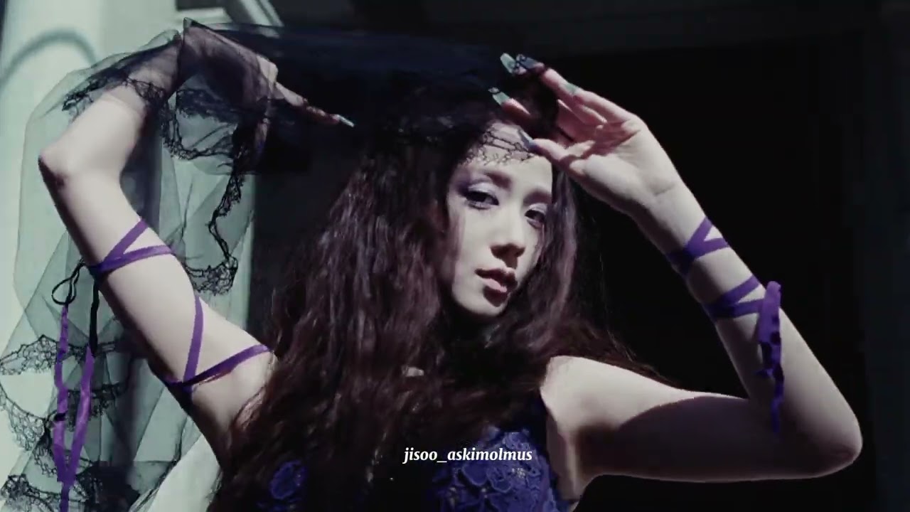 JİSOO 