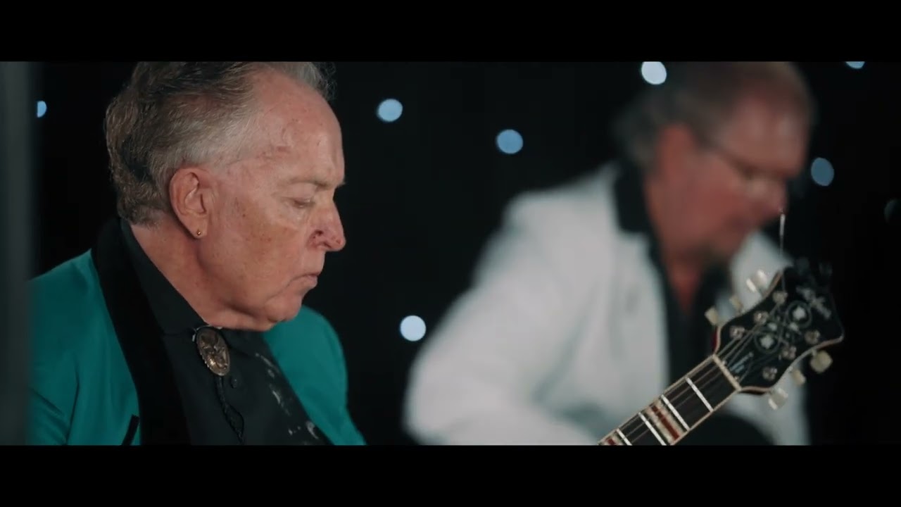 I Hear You Knockin': The Bill Smarme Rock'n'Roll Trio