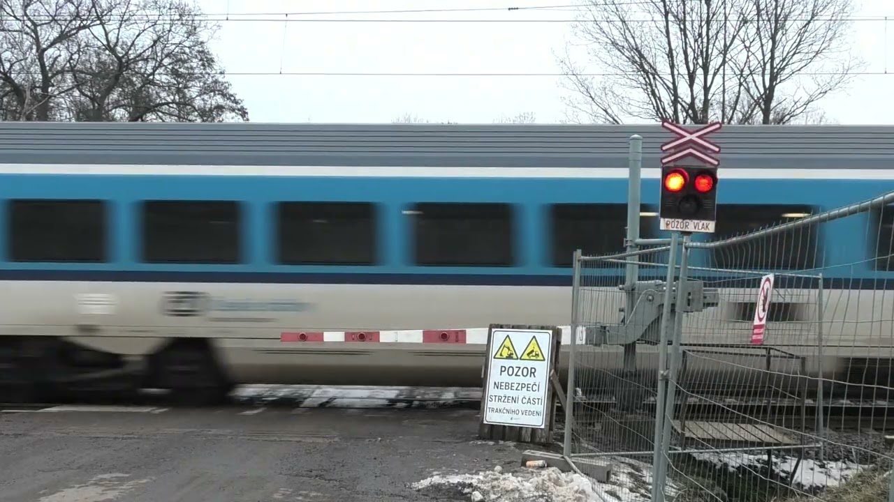 Železniční přejezd Málkov-Zelená (P73) | 8.2.2026 / Czech railroad crossing