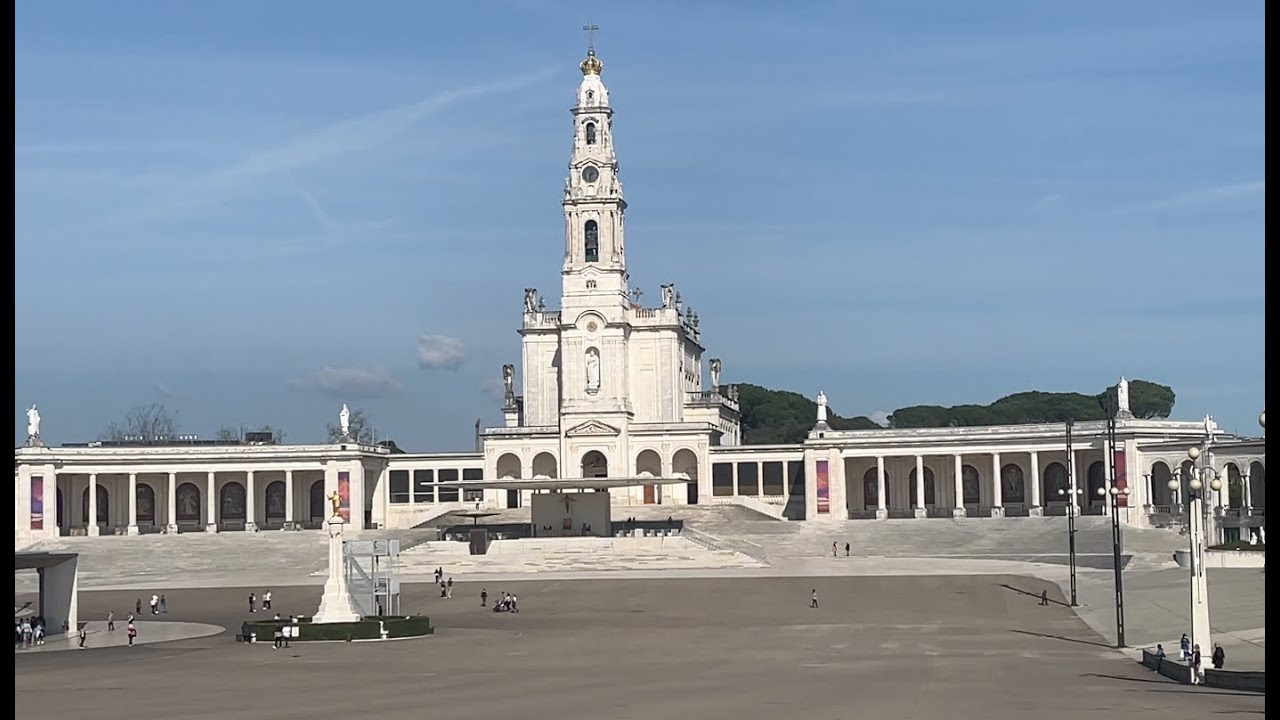 Fátima, Rooms Katholiek mega bedevaartsoord  met Basiliek, Portugal. @2024#052