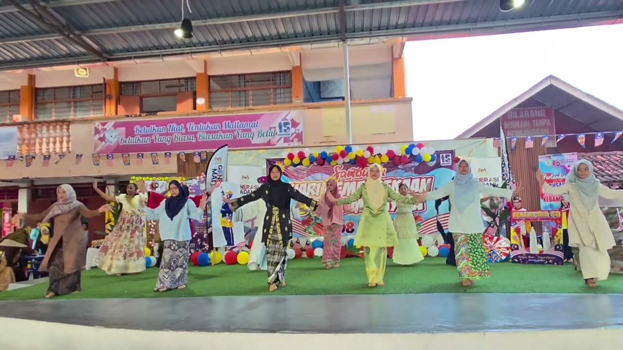 MALAYSIA MADANI RAKYAT DISANTUNI - DANCE COVER BY PUSPA MANIRA
