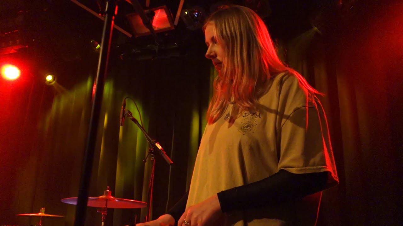 Ider - Does She Even Know - Live at Bitterzoet - Amsterdam 2020