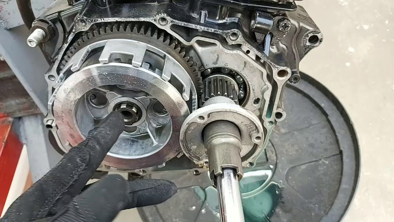 Así funciona  la transmisión  en el cluthc de una motocicleta