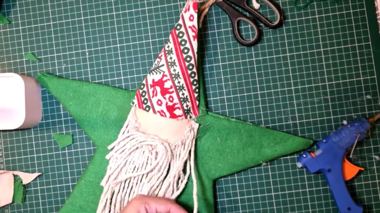 estrela de natal com material reciclavel