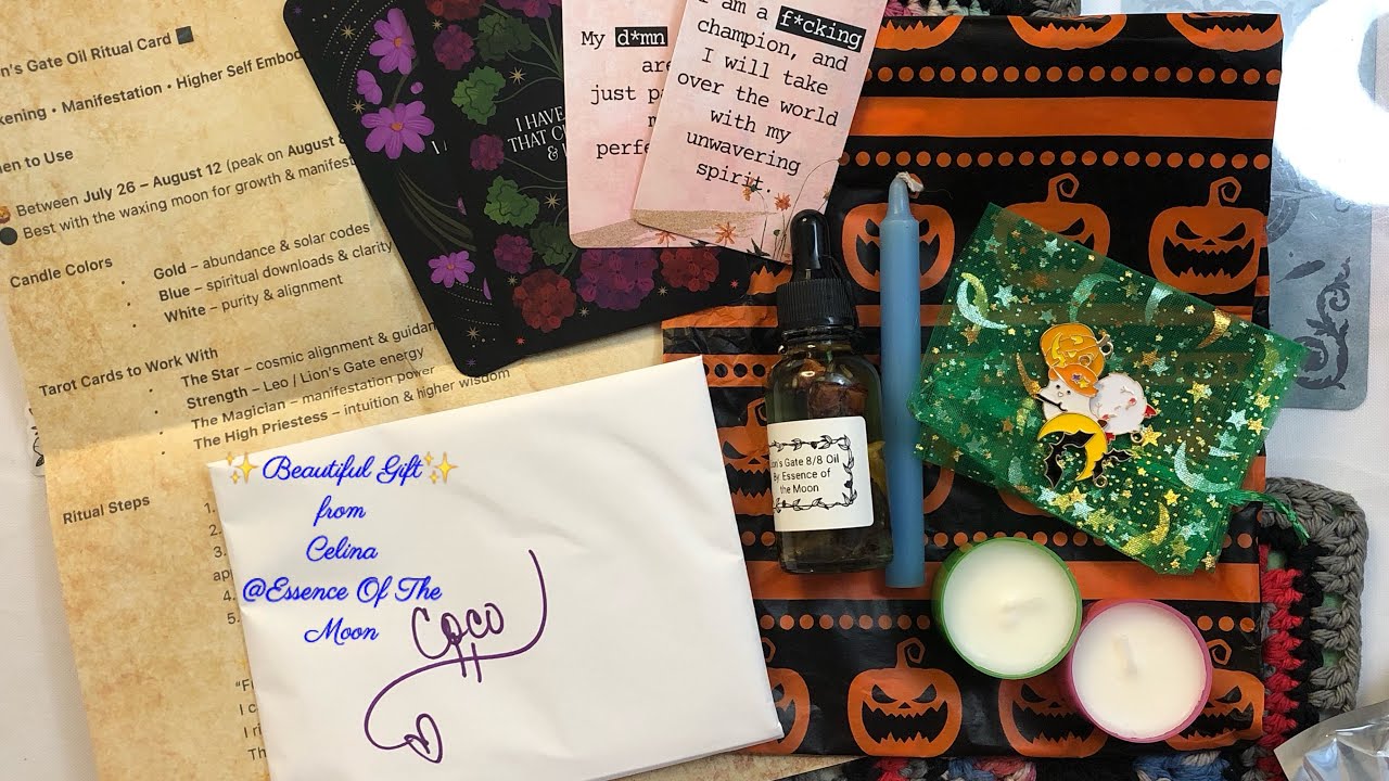 🤩✨I just received this heartfelt gift from @Essenceofthemoon ✨💖