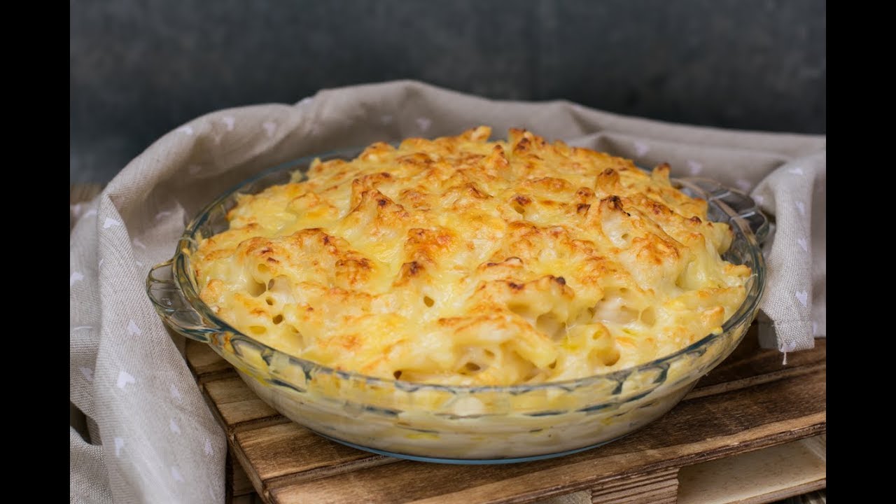 Macarrones gratinados con bechamel y queso