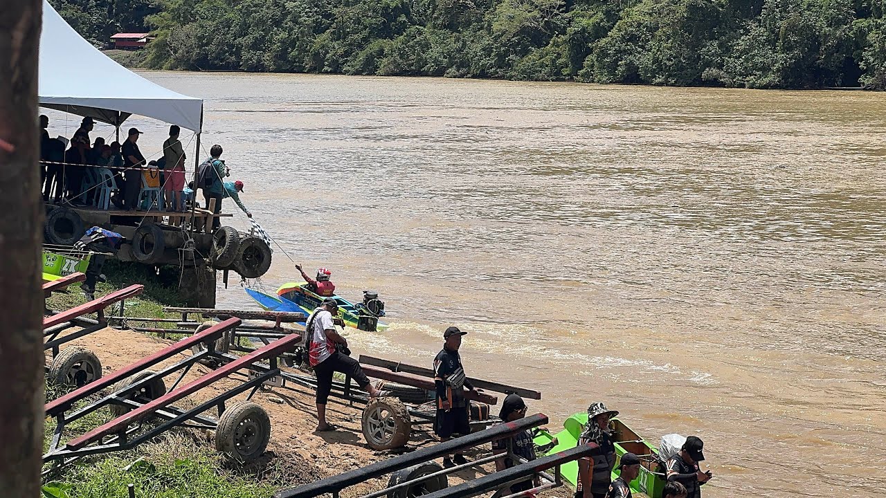 Powerboat 50KK Tunnel acara 2 di Reggata Belaga 2025, First place by String Ray