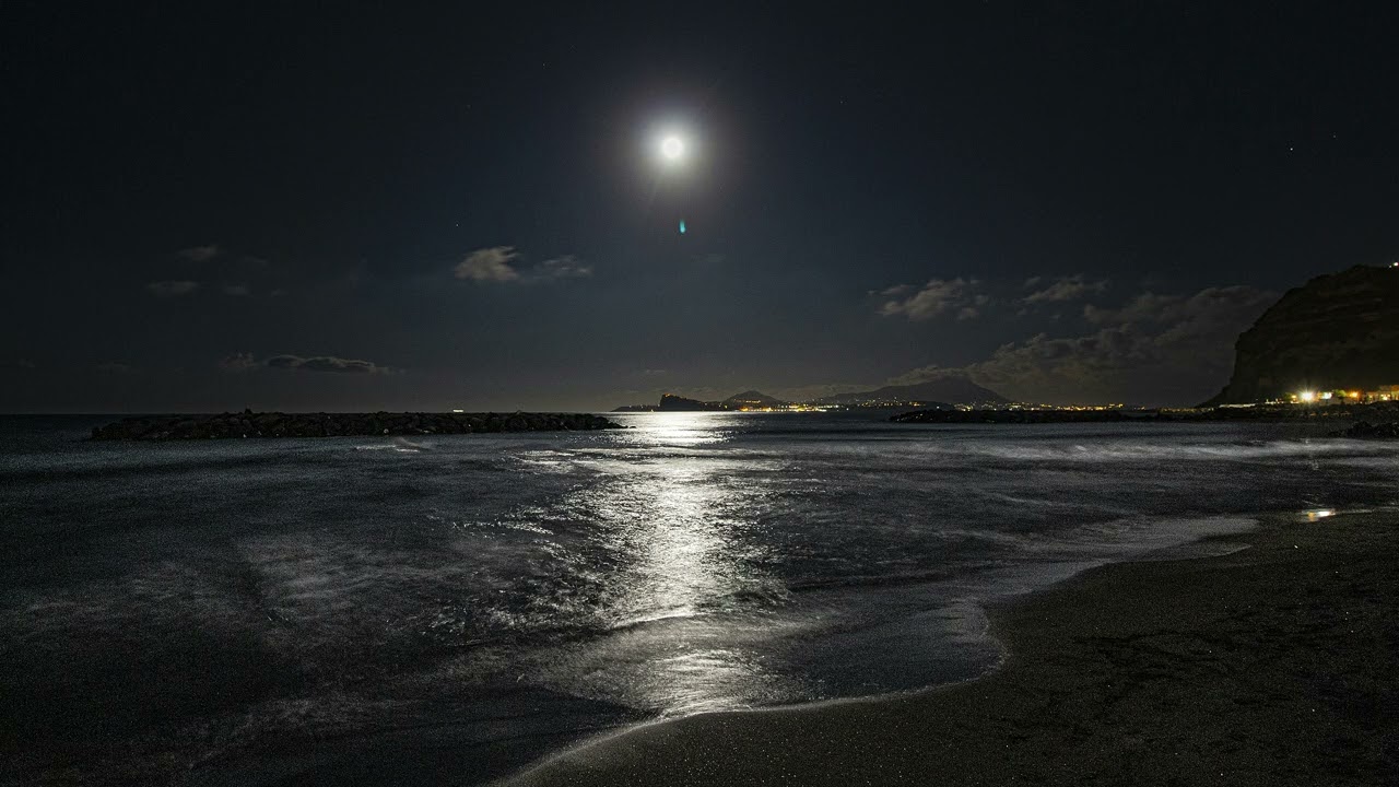 10 Hours Ocean Waves at Night | 🌊 Relaxing Sea Sounds for Sleep & Deep Relaxation