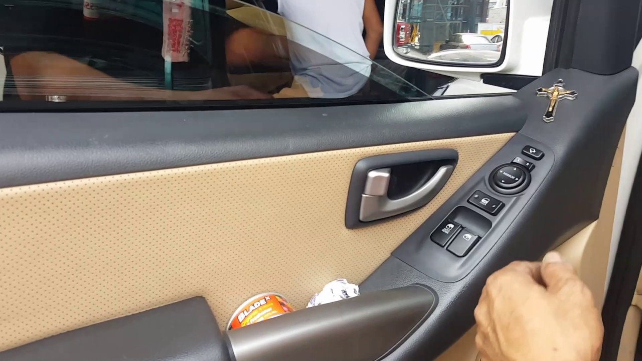 Jeff tan tutorial / hyundai starex / front door panel removal