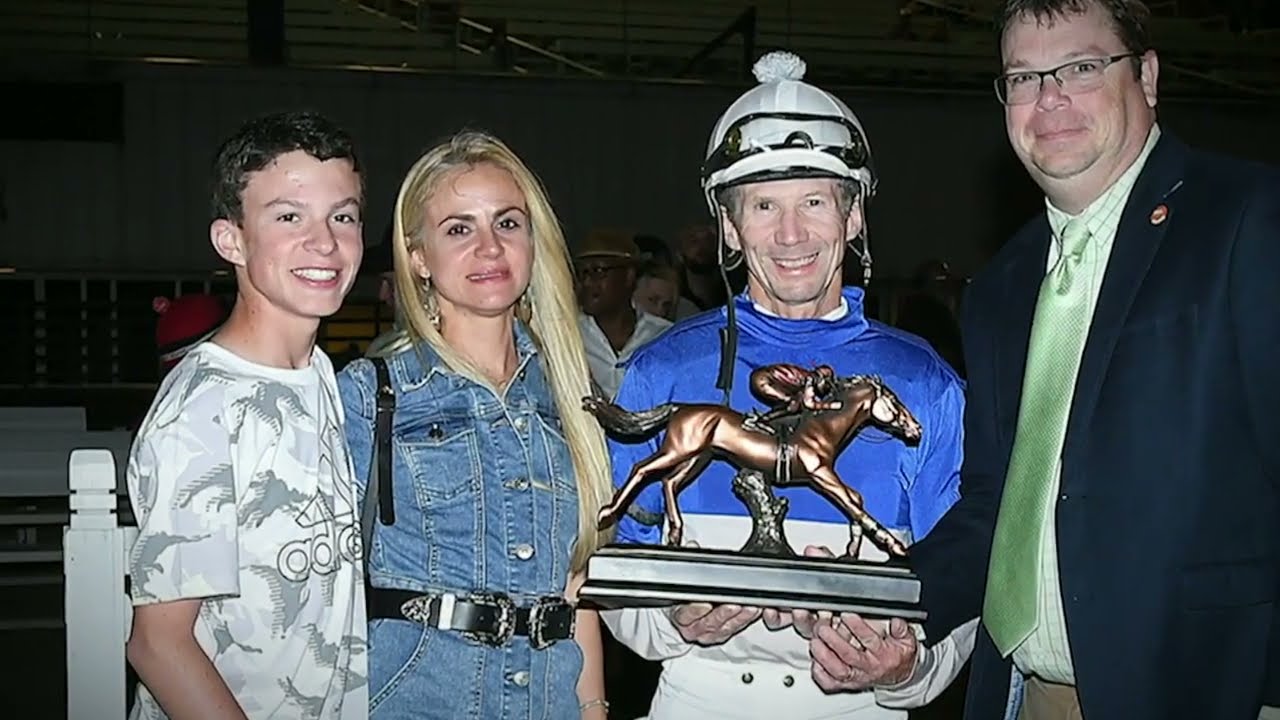 Jockey Christopher Elliott: A Rising Star & 2025 Eclipse Award Nominee